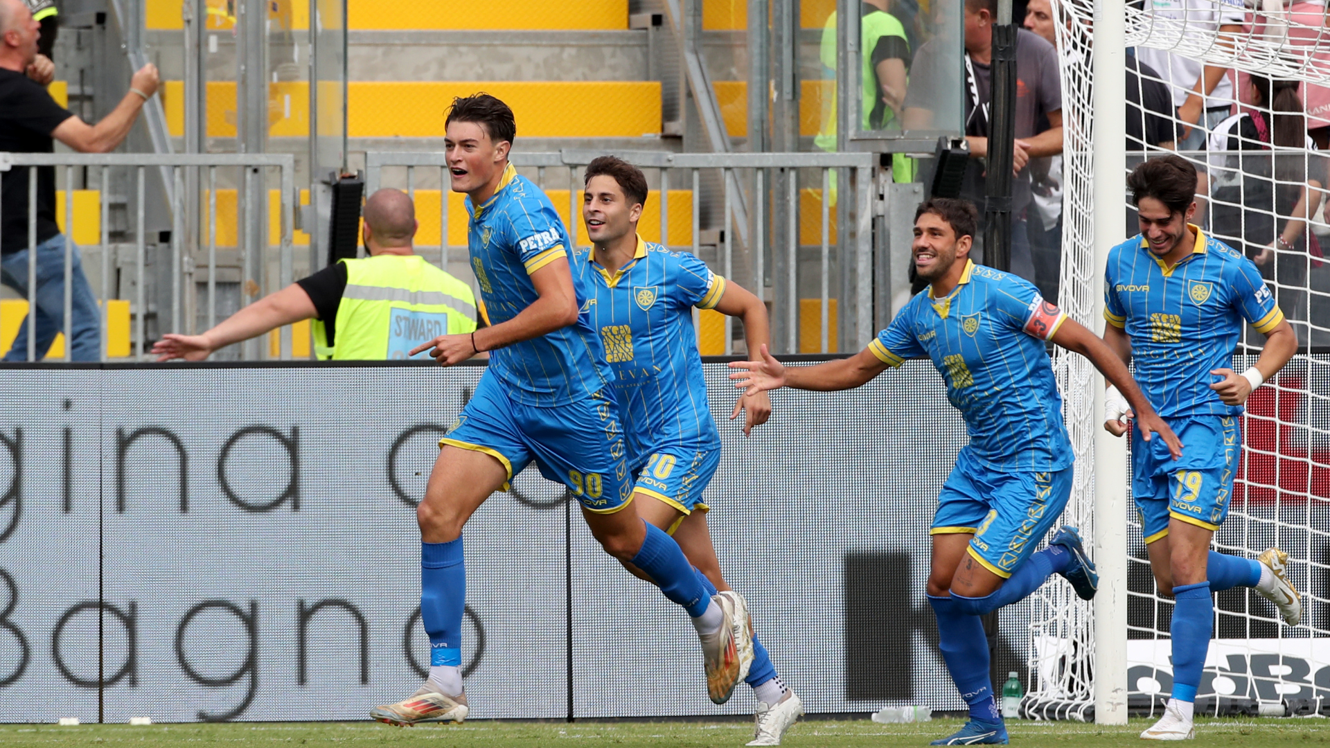 Carrarese scoring against Spezia